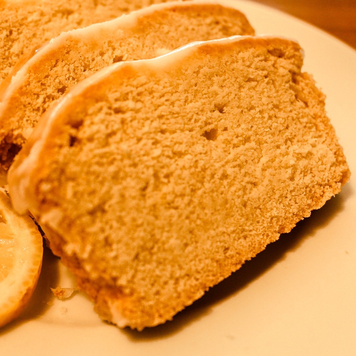 Lemon pound cake, senza… burro, latte e&nbsp;uova